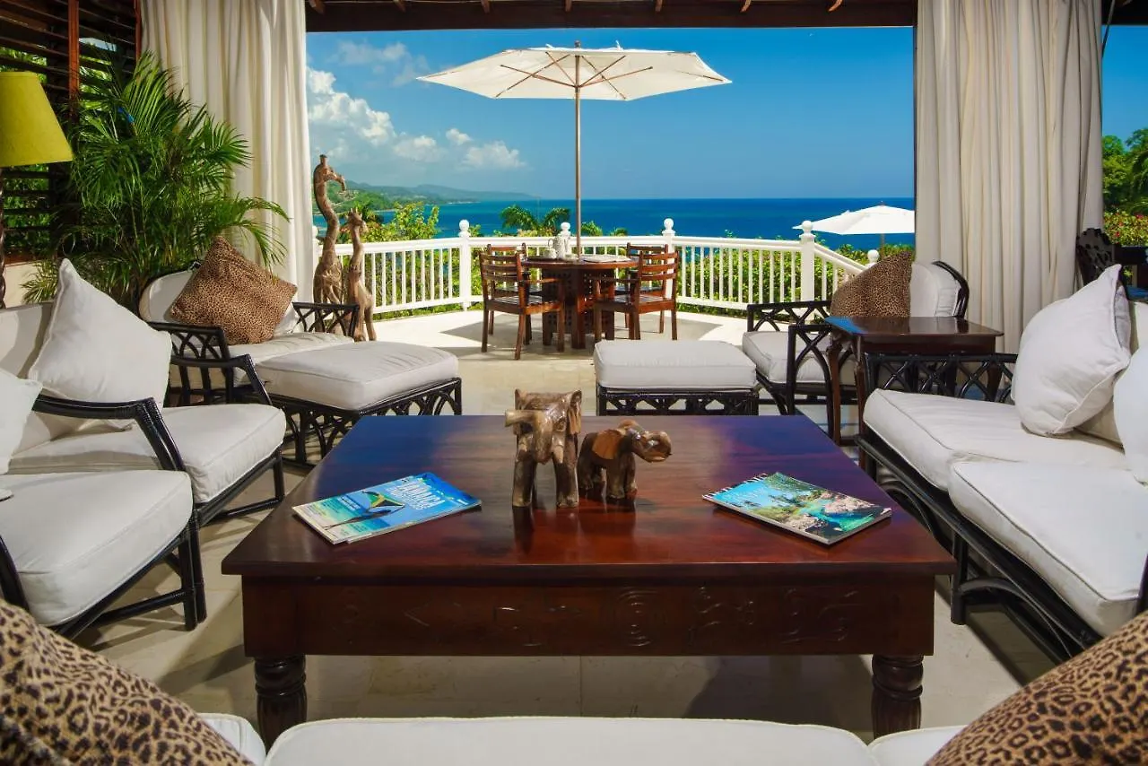 Round Hill Hotel & Villas Μοντέγκο Μπέυ 5*,